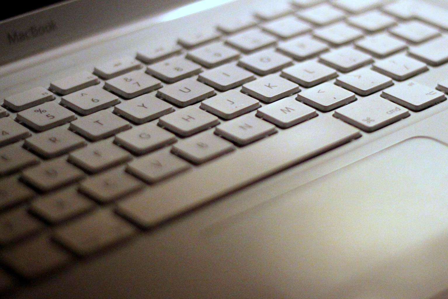 Pawn Apple Macbook Mesa