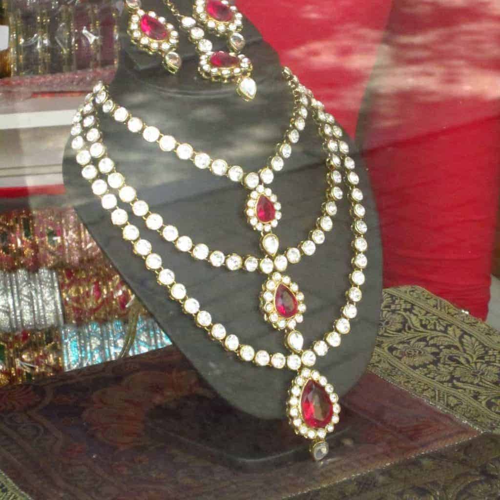 Pawn Your Jewelry in Mesa, Arizona Alma School Pawn