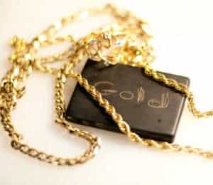 We take the steps necessary to offer you the most cash possible when you sell engagement ring at Alma School Pawn & Gold